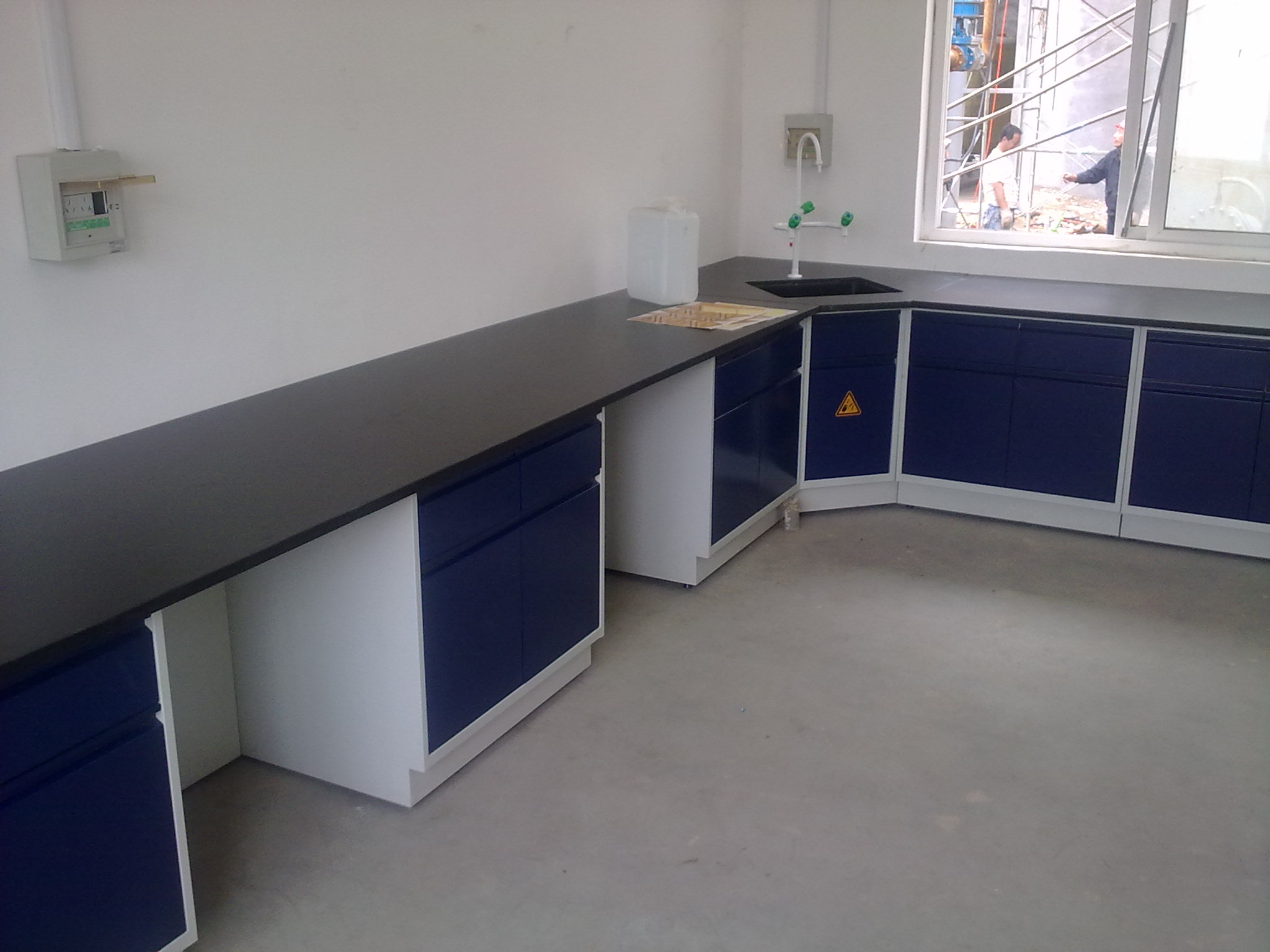 實(shí)驗(yàn)臺(tái) 實(shí)驗(yàn)臺(tái)