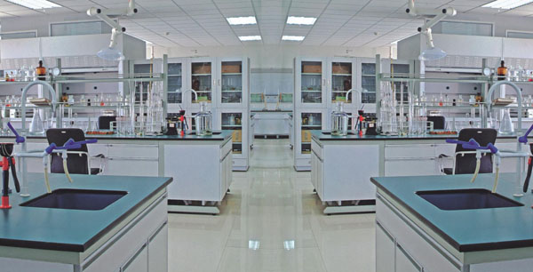 南陽醫(yī)專防爆柜試劑安全柜項(xiàng)目